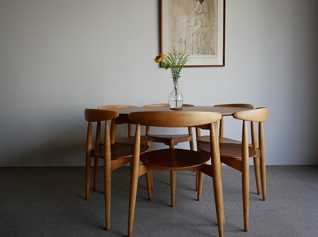 Heart Chair Dining set by Hans J.Wegner