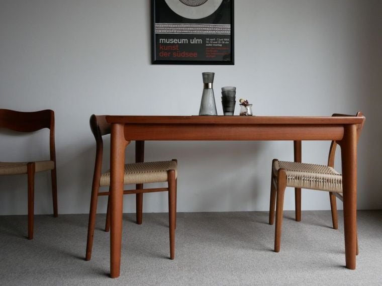 Dining table by Grete Jalk �ڤ��䤤��碌��