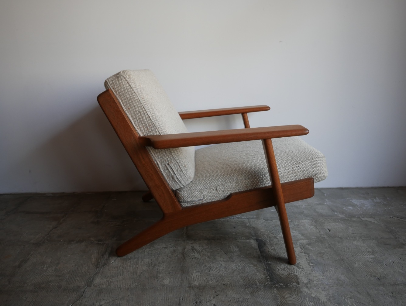 GE290 Easy chair teak by Hans J.Wegner