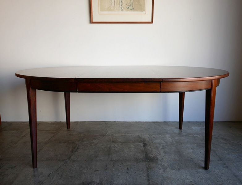 Dining table by Omann Jun�ڤ��䤤��碌��