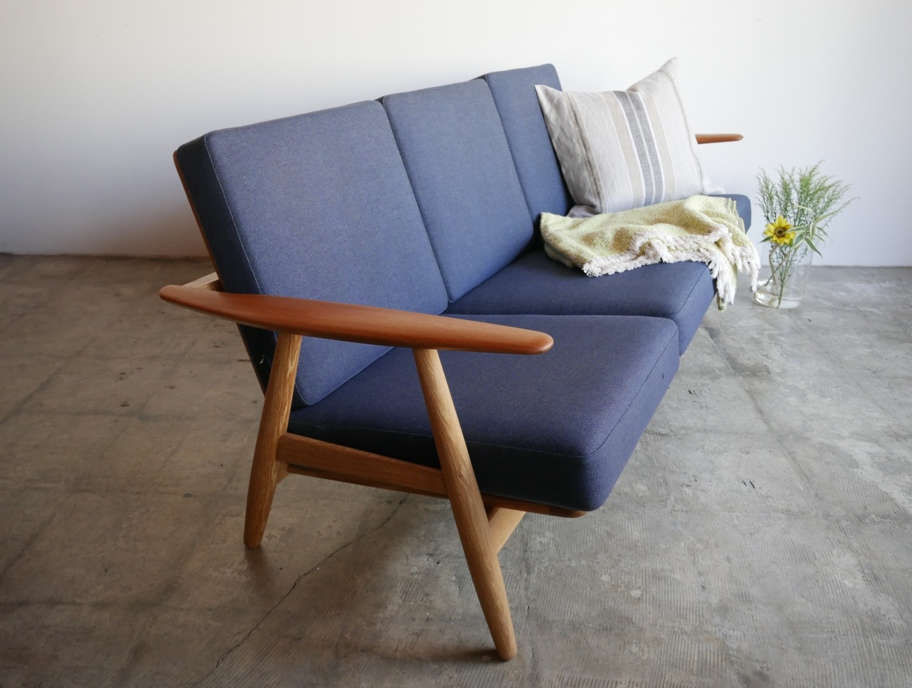 GE240 3Seater Sofa by Hans J.Wegner