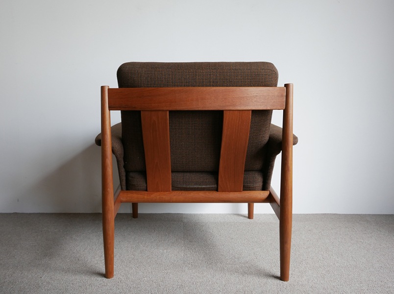 Great Dane chair by Grete Jalk 