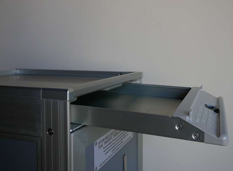 Airline Trolley (Light Gray �� aluminum)