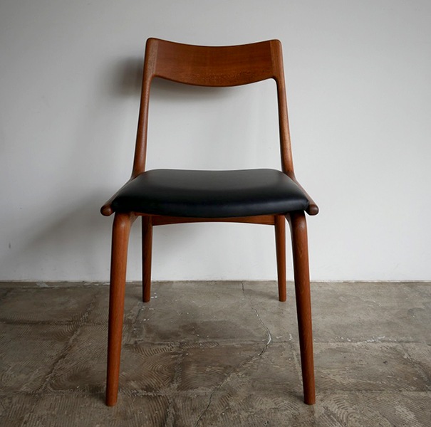 Boomerang Chairs by E.Christensen