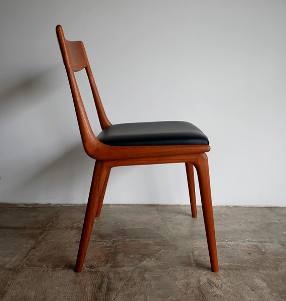 Boomerang Chairs by E.Christensen