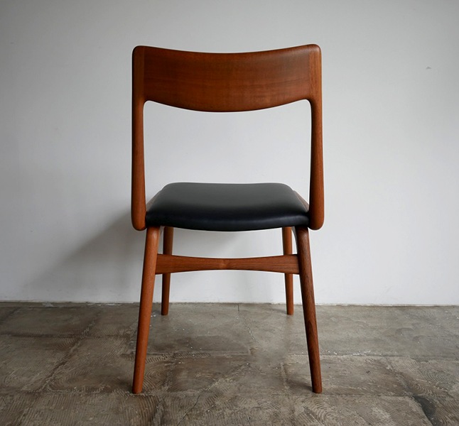 Boomerang Chairs by E.Christensen