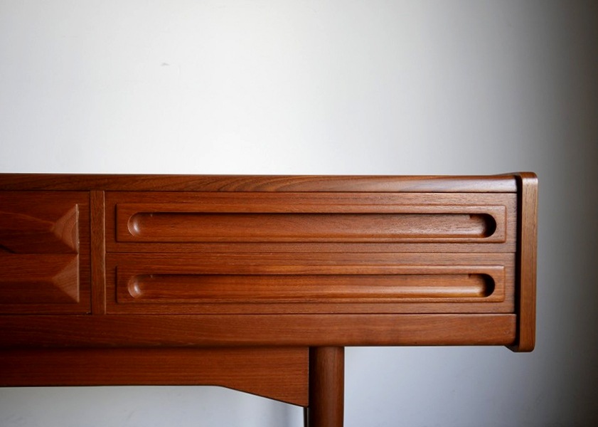 Low Board/ Sideboard