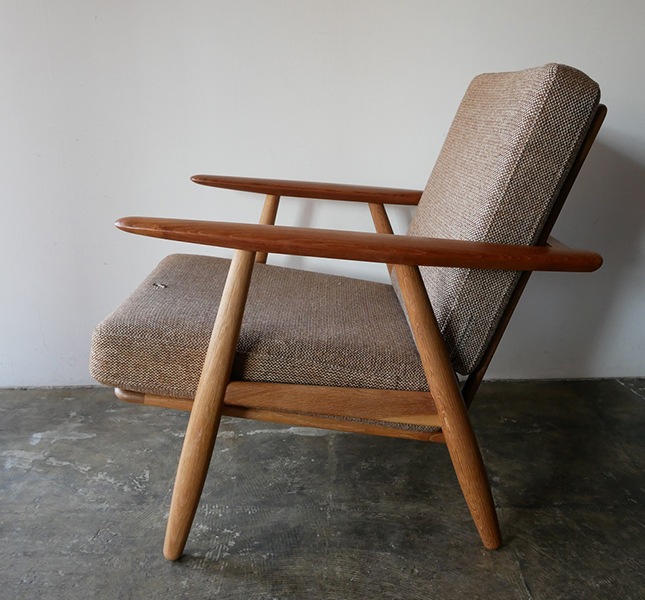GE240 Easy Chair by Hans J.Wegner