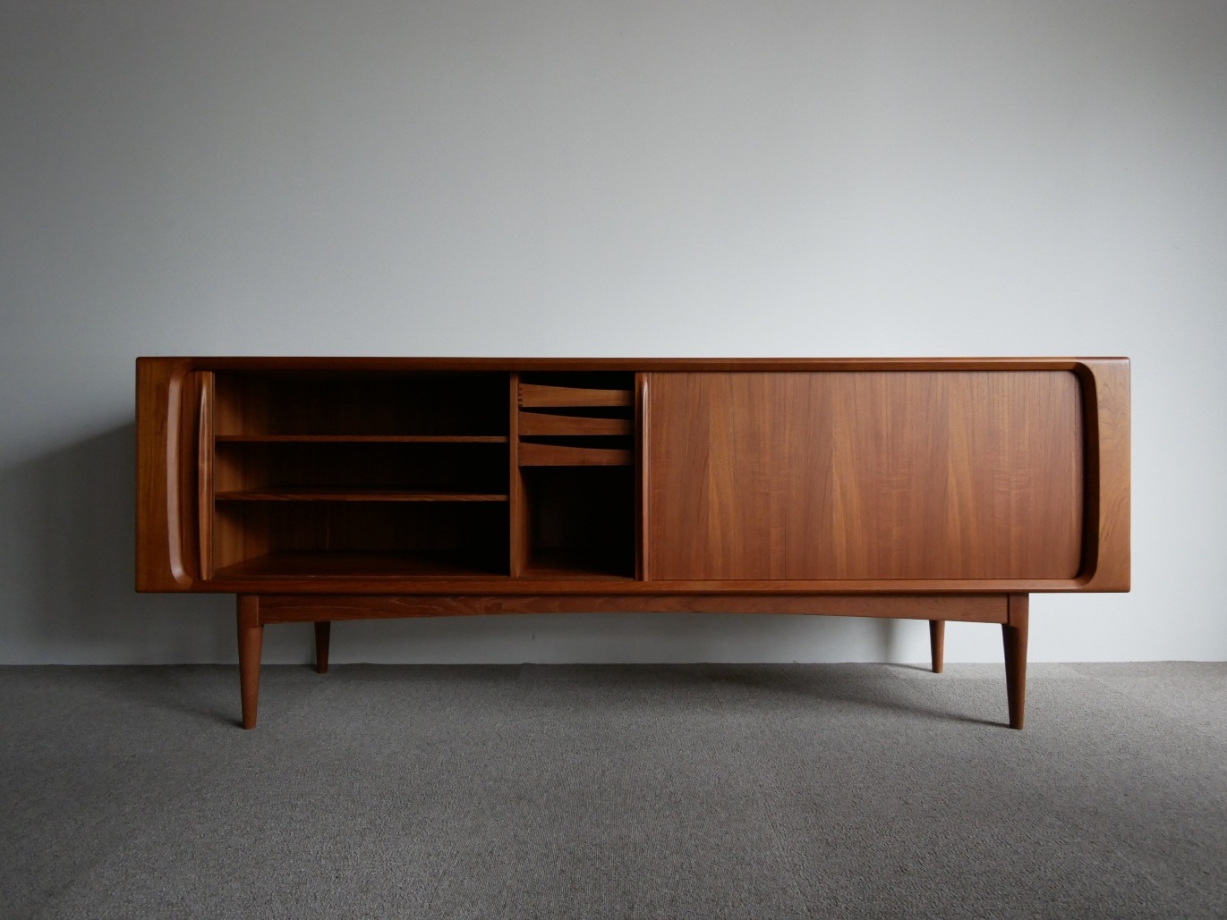 Sideboard by  Bernhard Pedersen ڤ䤤碌