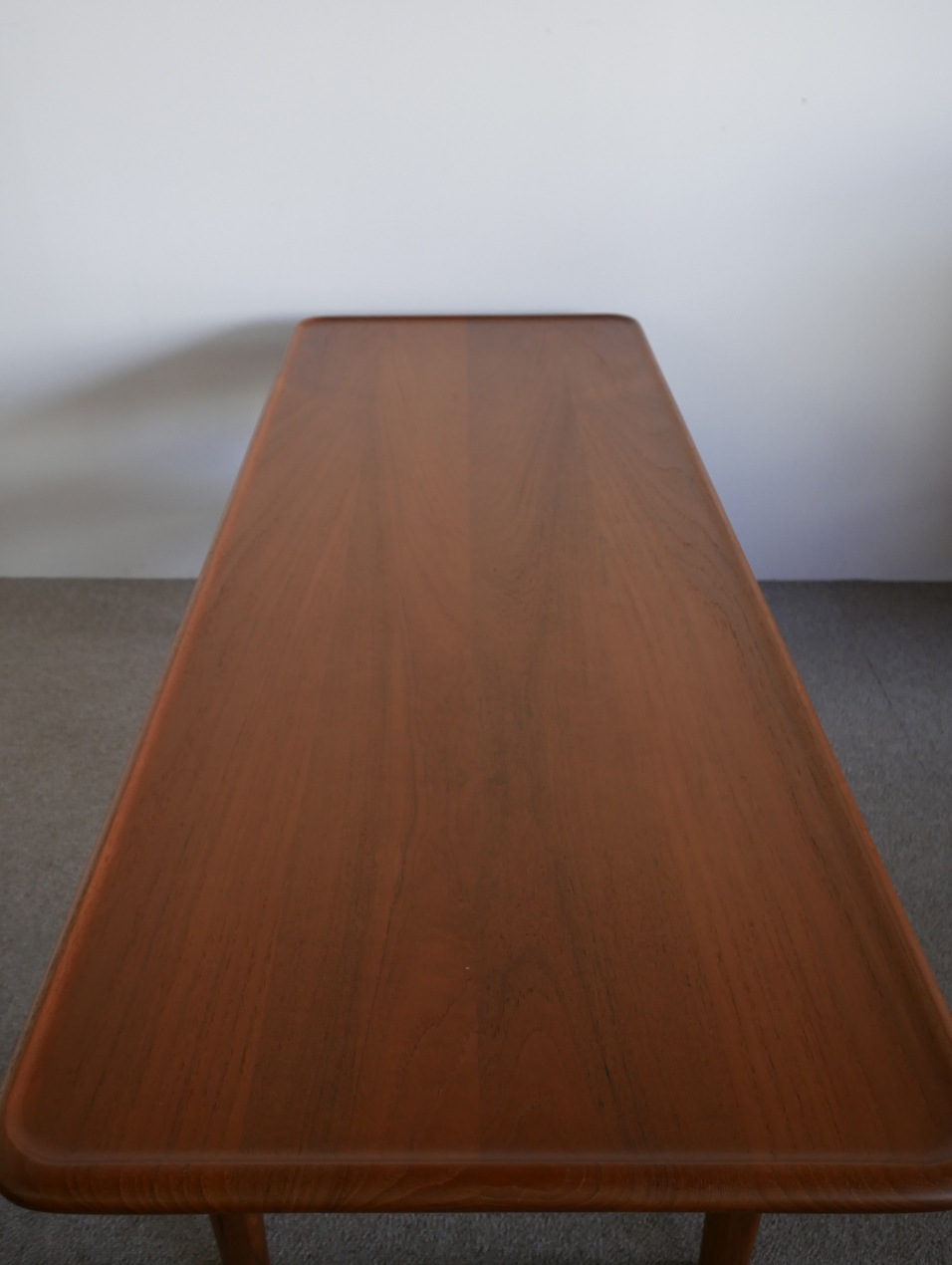 AT-10 Center table by Hans J.Wegner ڤ䤤碌