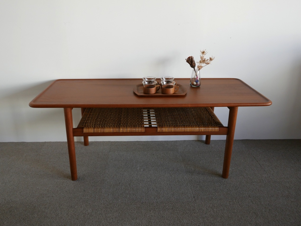 AT-10 Center table by Hans J.Wegner ڤ䤤碌