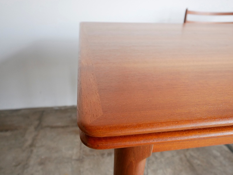 Dining table by Skovmand & Andersen 