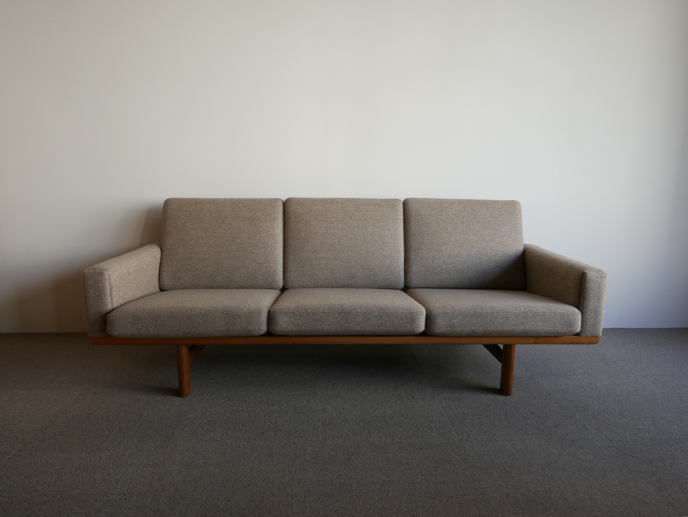 GE236 3Seater sofa by Hans J.Wegner�ڤ��䤤��碌��