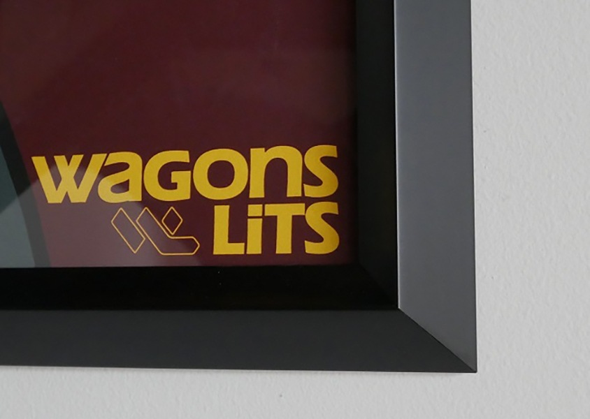 Wagons Lits by Valerio Adami