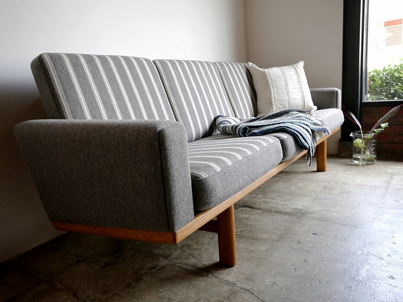 GE236 3Seaster sofa by Hans J.Wegner