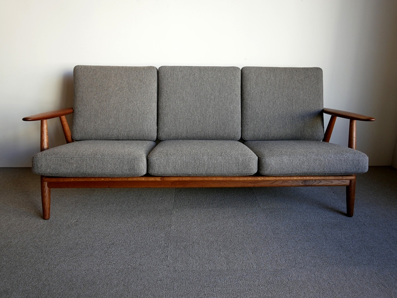 GE240 3seater by Hans J.Wegner�ڤ��䤤��碌��