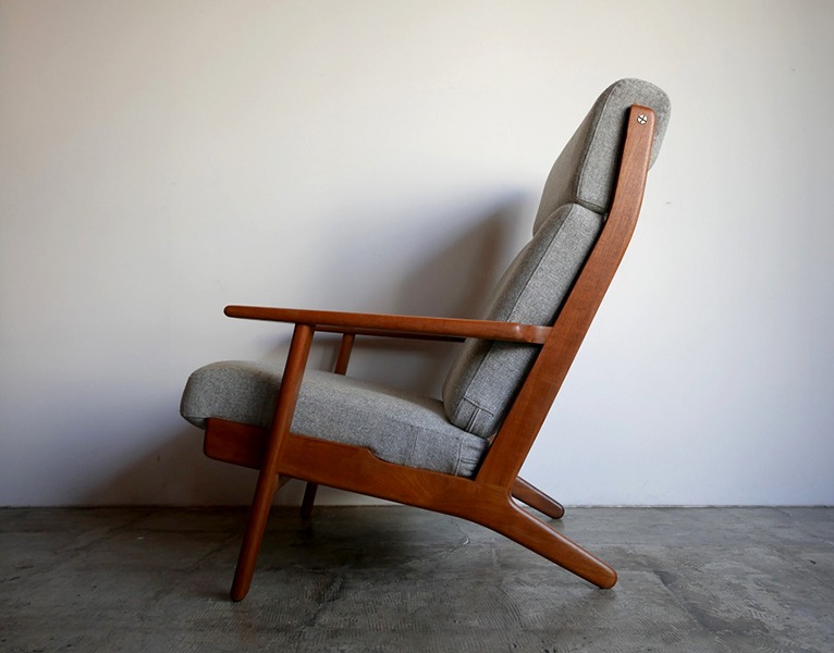 GE290 High back chair by Hans J.Wegner