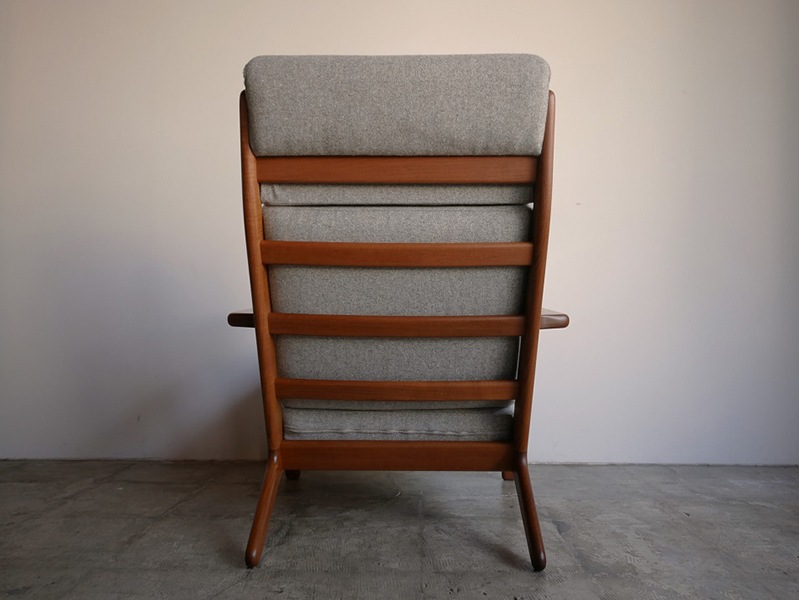 GE290 High back chair by Hans J.Wegner