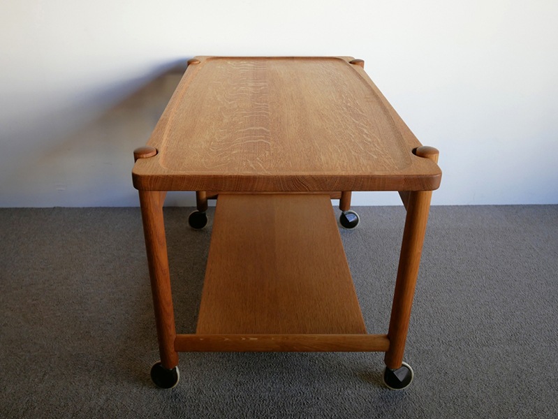 AT-48 Serving trolley by Hans J.Wegner�ڤ��䤤��碌��