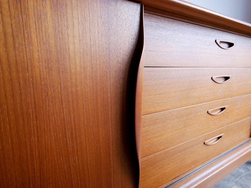 Sideboard by H.W Klein�ڤ��䤤��碌��