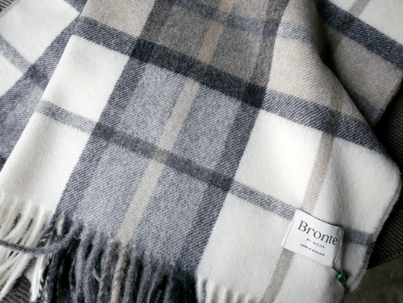 Bronte Wool Blanket/Shwal Ivory multi