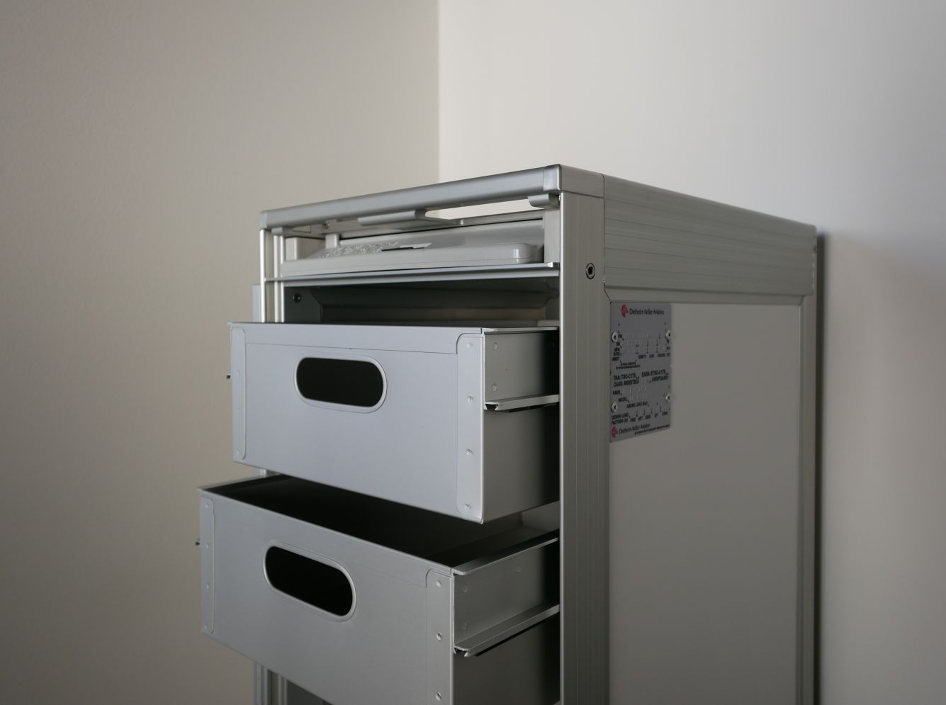 Airline Trolley (White �� aluminum)