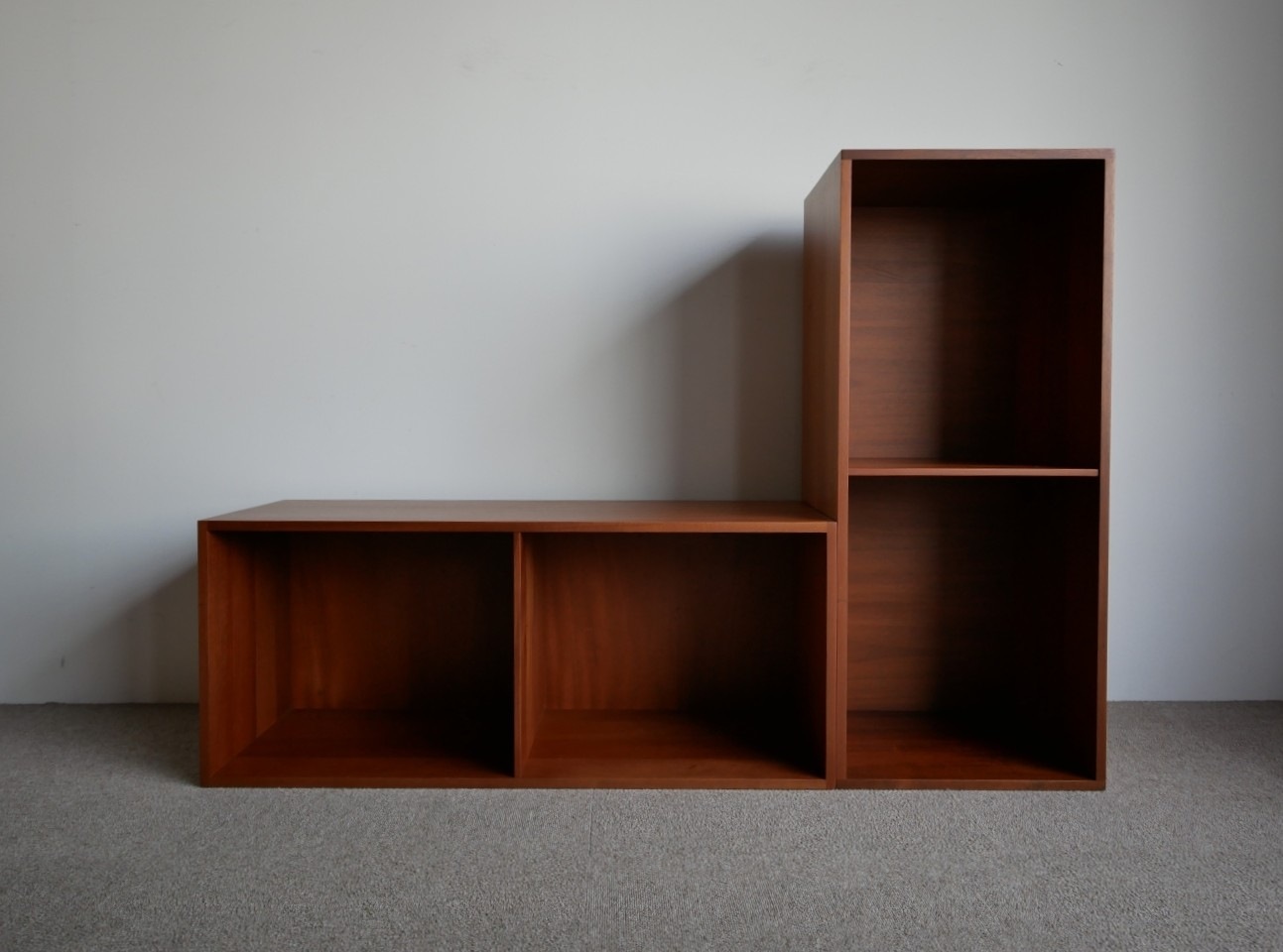 Book Shelf by Christian Hvidt �ڤ��䤤��碌��