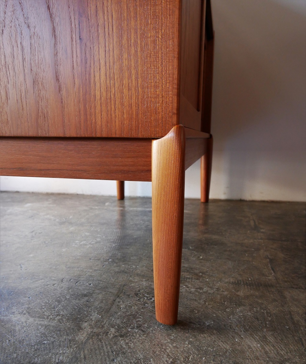 Writing Bureau by H.W Klein