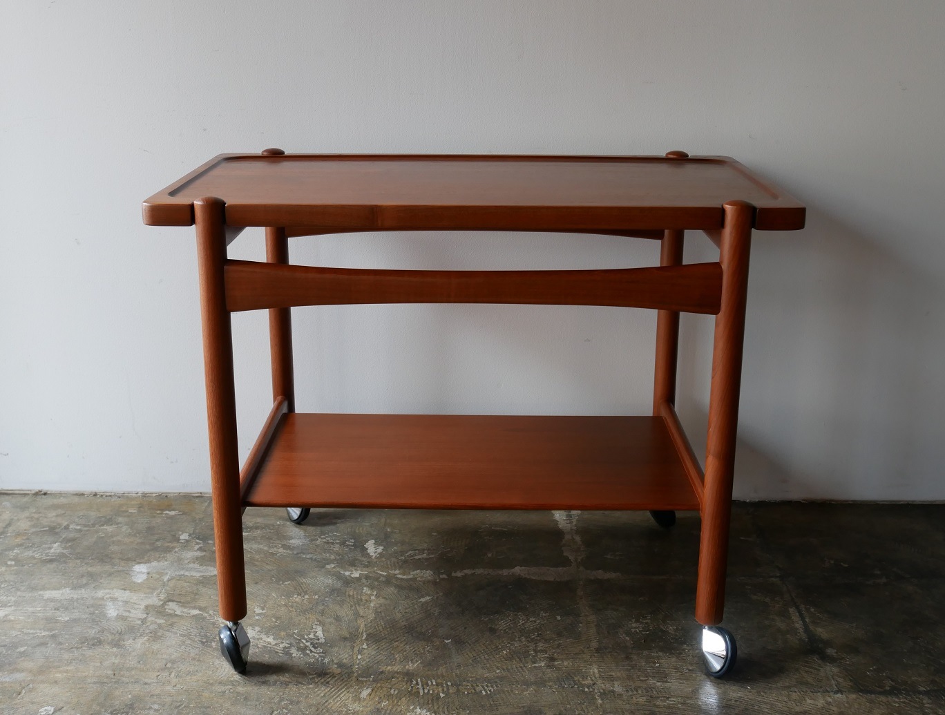 Serving Trolley by H.Wegner