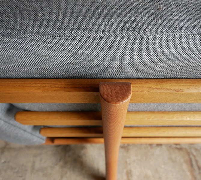 GE236 3seater sofa by Hans J.Wegner