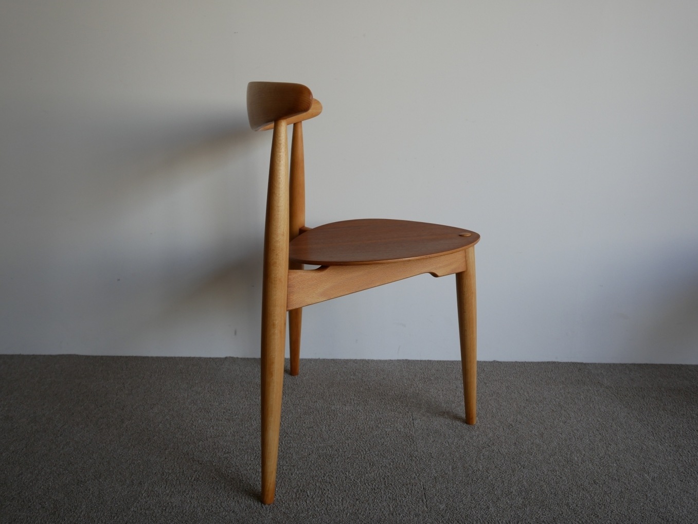 Heart Chair Dining set by Hans J.Wegner