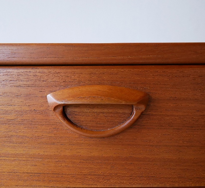 4dr Chest by Kai Krisitansen