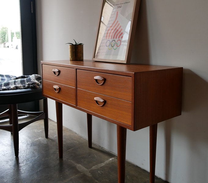 4dr Chest by Kai Krisitansen