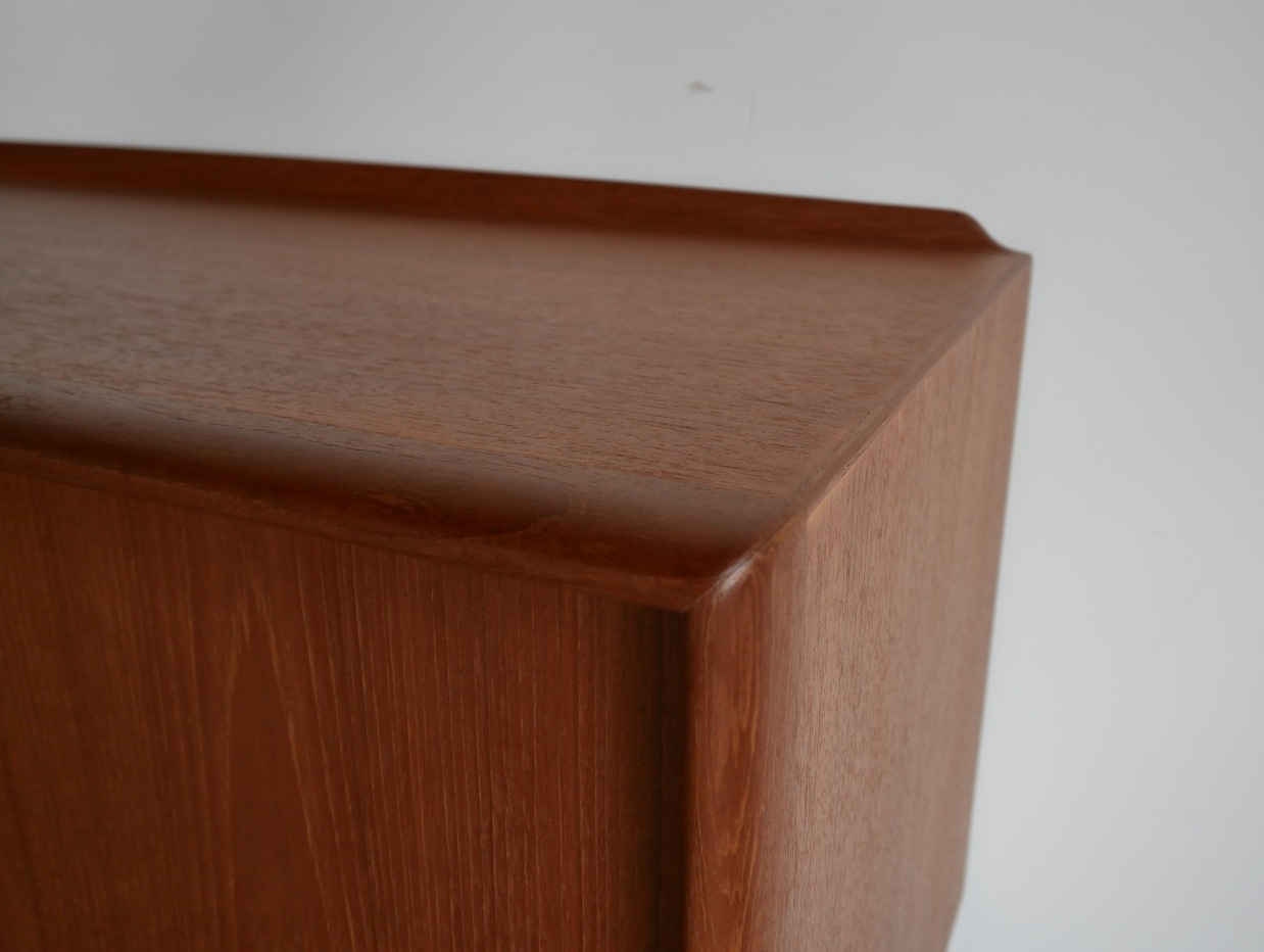 Sideboard by Svend Aage Madsen �ڤ��䤤��碌��