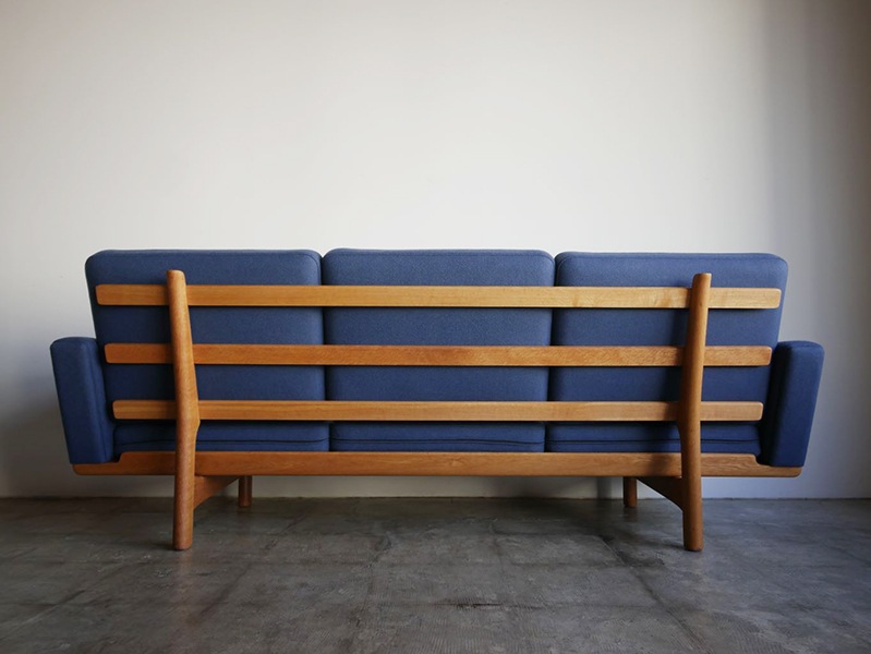GE236 3Seater sofa by Han J.Wegner