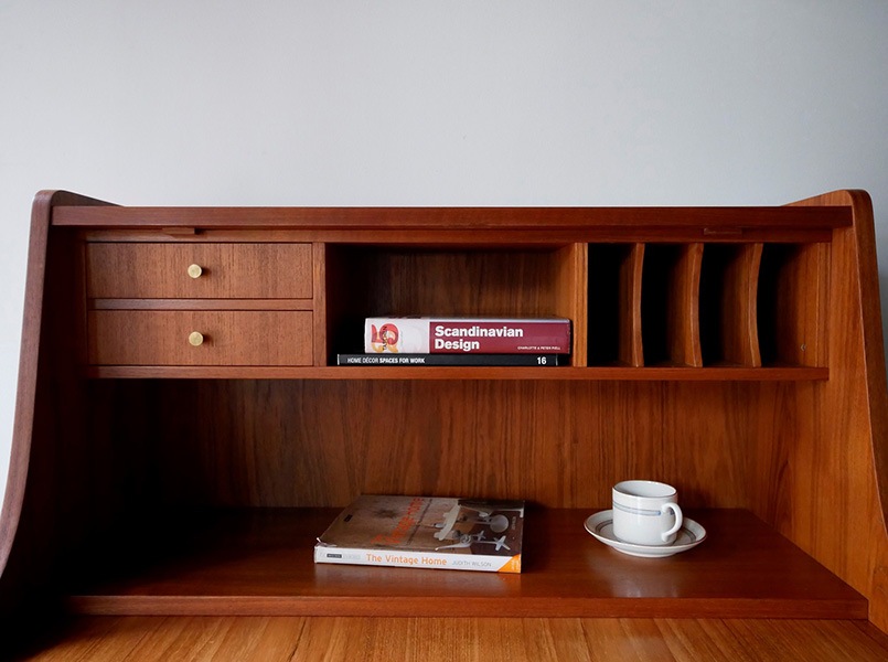 Writing Bureau by Tibergaard Nielsen