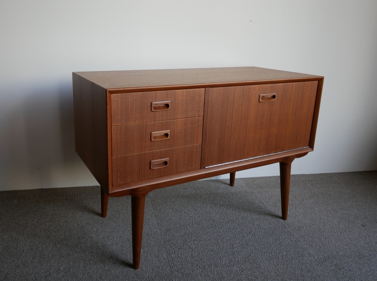 Sideboard by Gunni Omann �ڤ��䤤��碌��