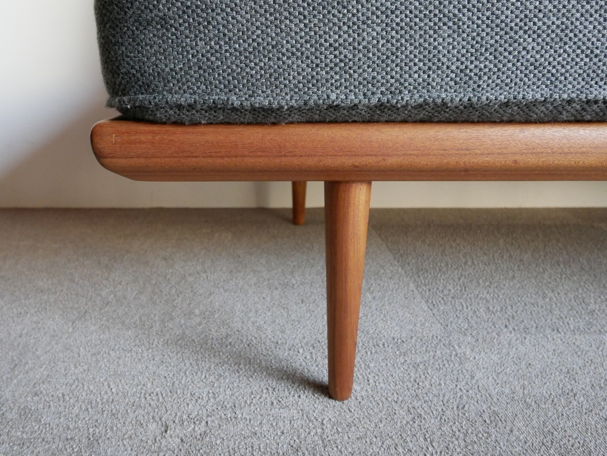 Minerva Sofa bed by Peter Hvidt & Orla Molgaard Nielsen�ڤ��䤤��碌��