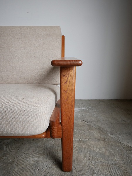 GE290 3seater teak by Hans J.Wegner