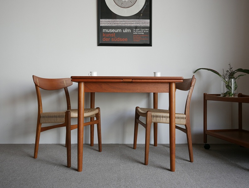 DK Dining Table