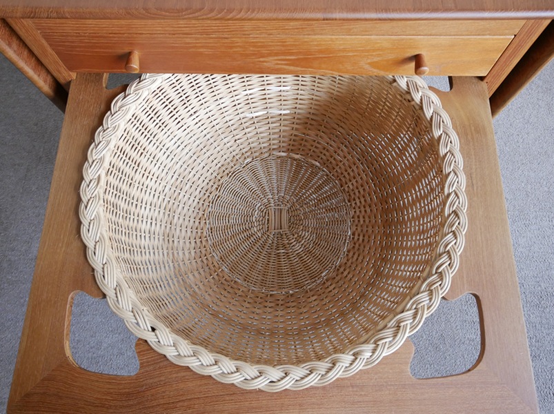 Sewing Table by Hans J.Wegner 
