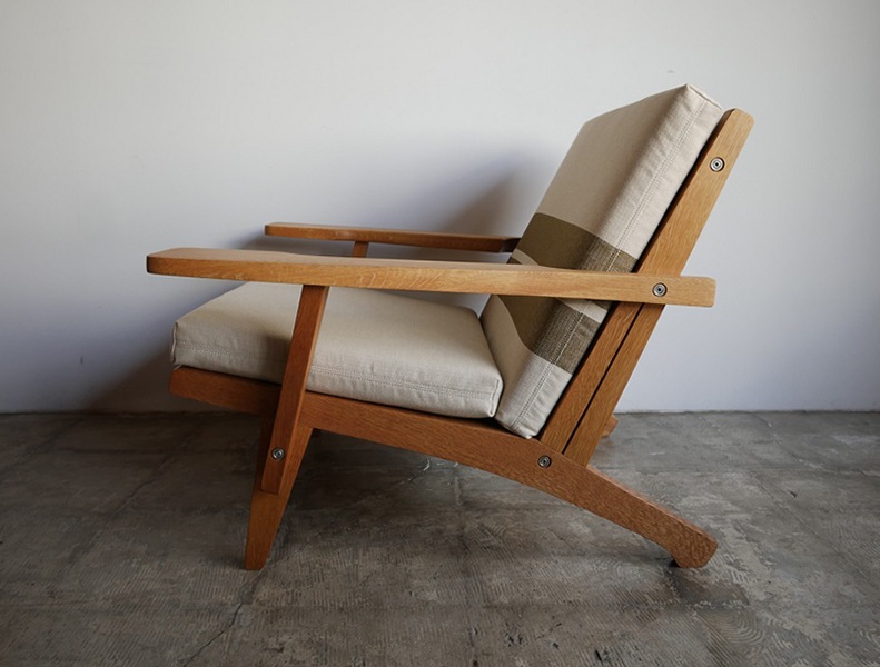 GE370 Arm chair +Ottoman set