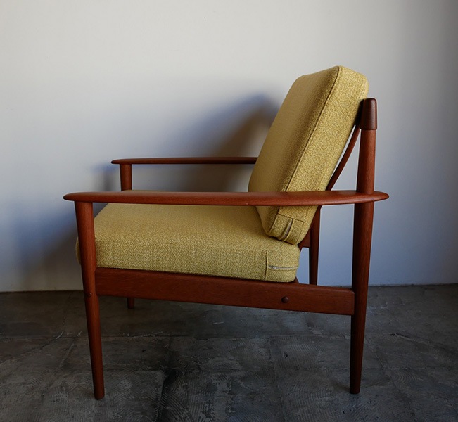 PJ56 Easy chair by Grete Jalk