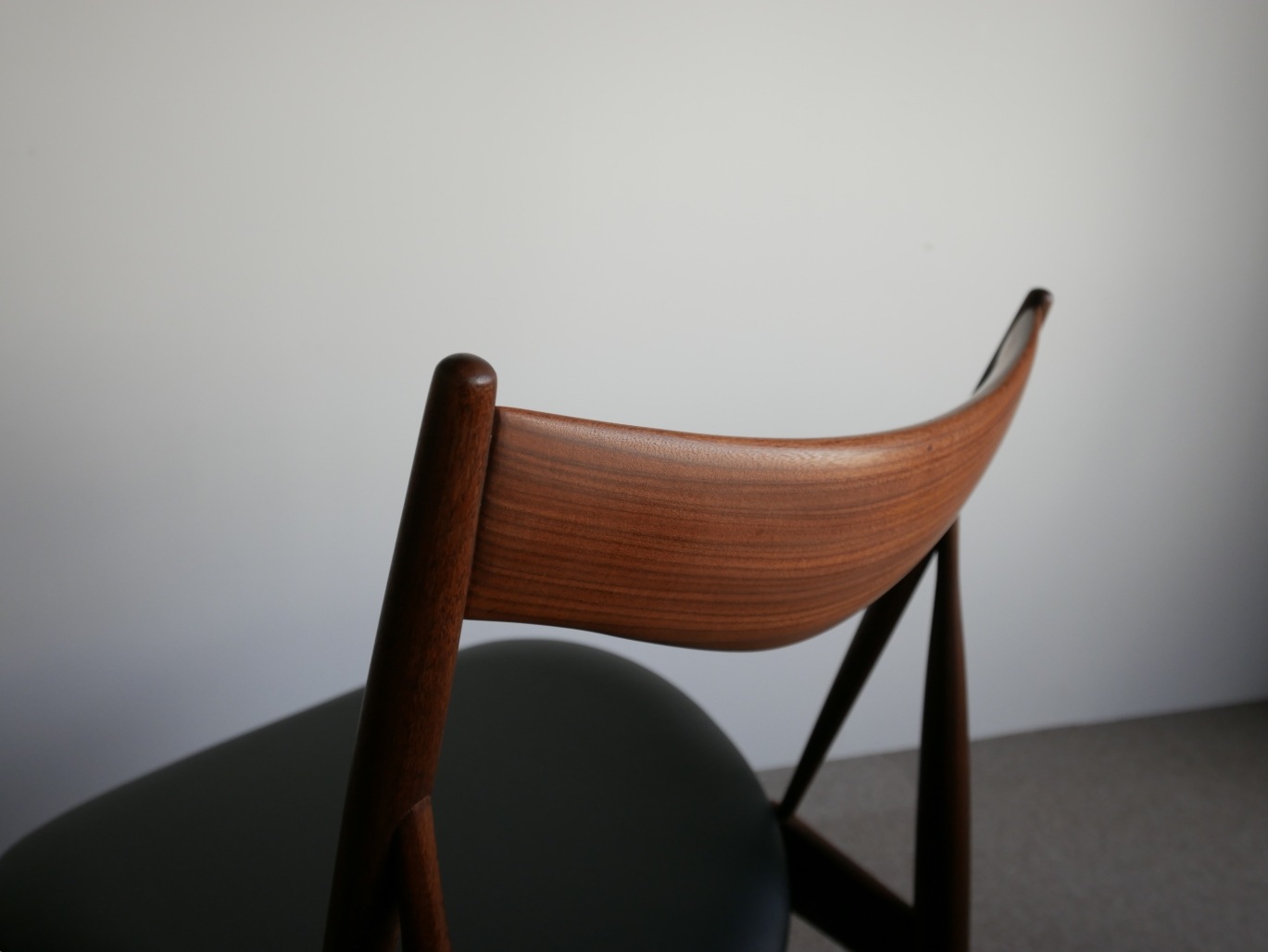 Dining Chair by H.W Kleinڤ䤤碌