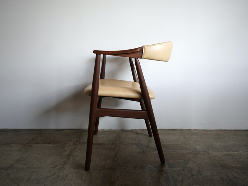 Arm chair by Thomas Harlev�ڤ��䤤��碌��