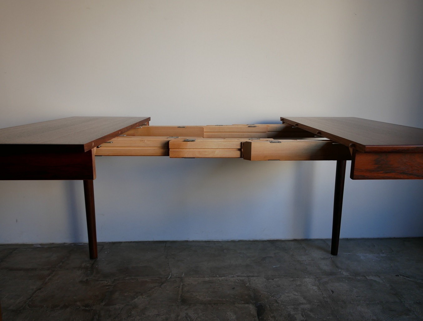 Rosewood Dining table