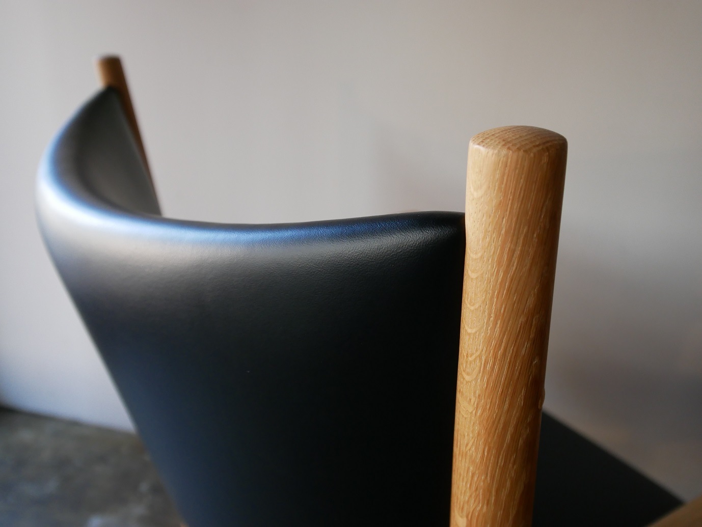 JH-513 Arm chair by Hans J.Wegner