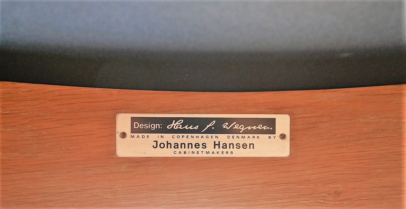 JH-513 Arm chair by Hans J.Wegner