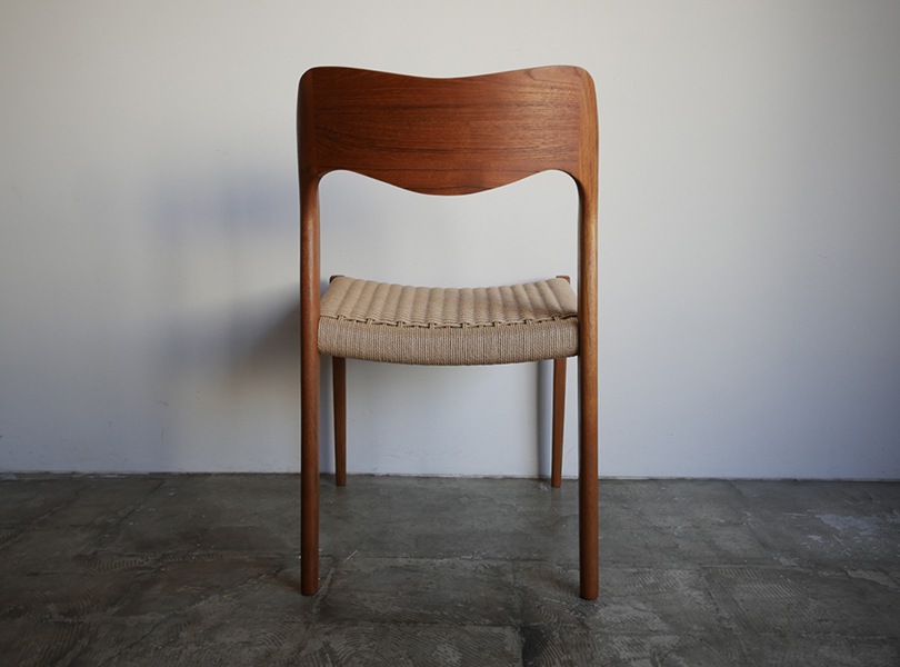 J.L Moller Chair NO.71