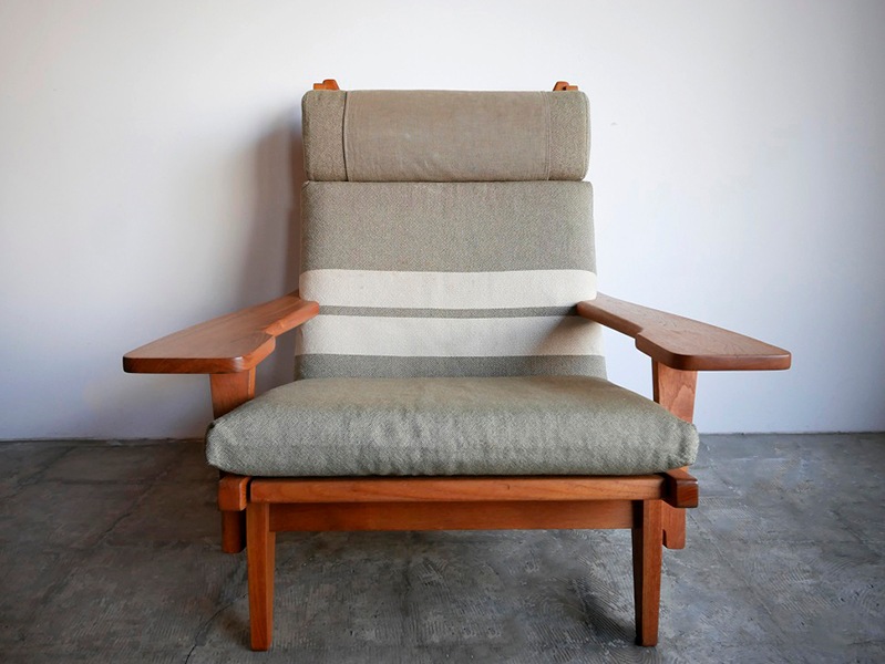 GE375 Arm chair by Hans J.Wegner